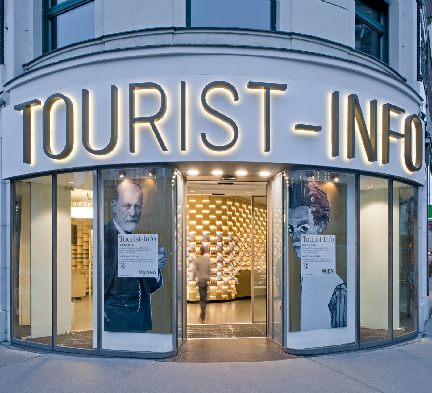 dubai tourist information office