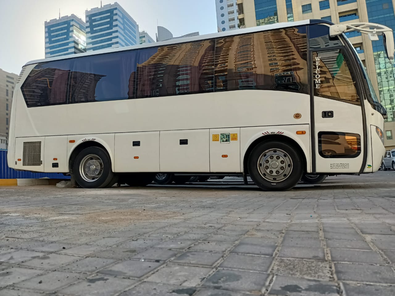 Tourist-bus-in-Dubai-city-sightseeing-UAE