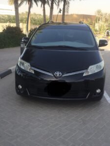 Rent-a-Car-with-Driver-Dubai 