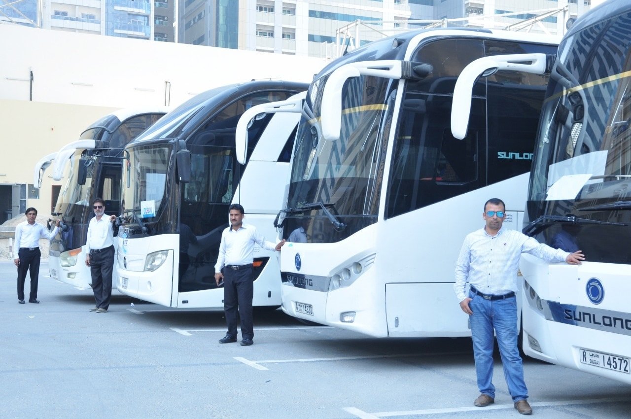 chauffeur-bus-service-dubai