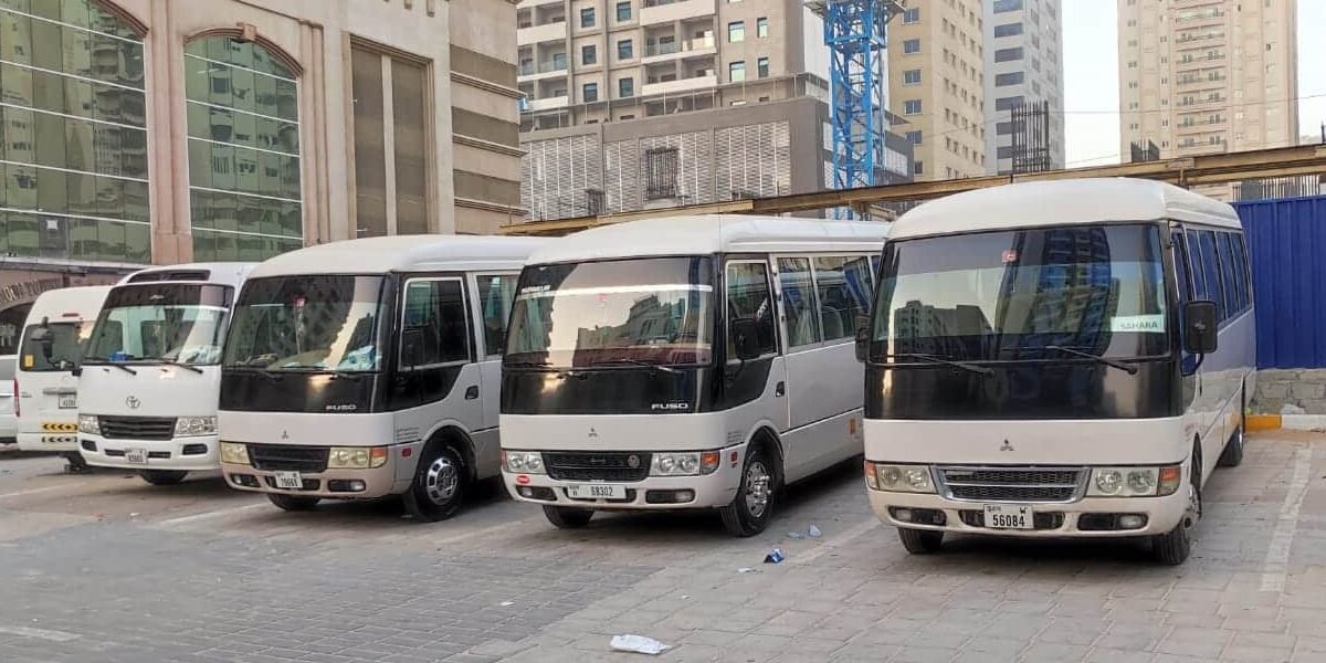 how-to-book-mini-bus-in-Dubai