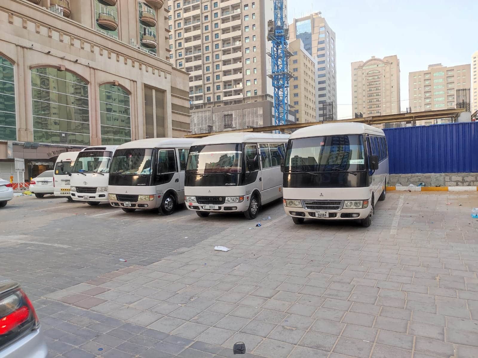 how-to-book-mini-bus-in-Dubai