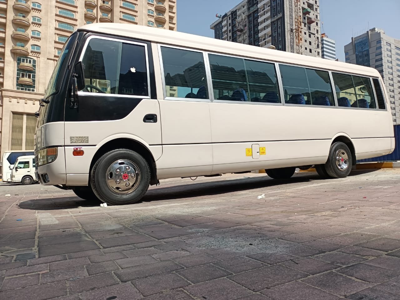 20 Seater Bus Rental Sharjah | Get Low Rates @Royal Rider