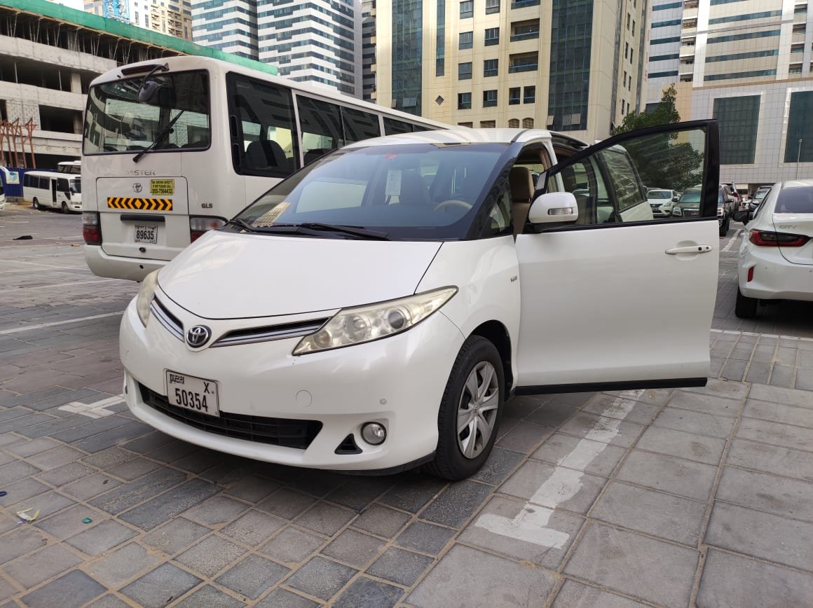 7 seater car for rent in sharjah