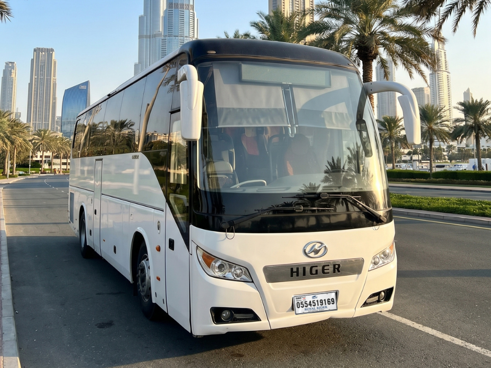 50 Seater Bus Rental Dubai UAE | Luxury Coach with Driver 20 Higer 50 seater bus