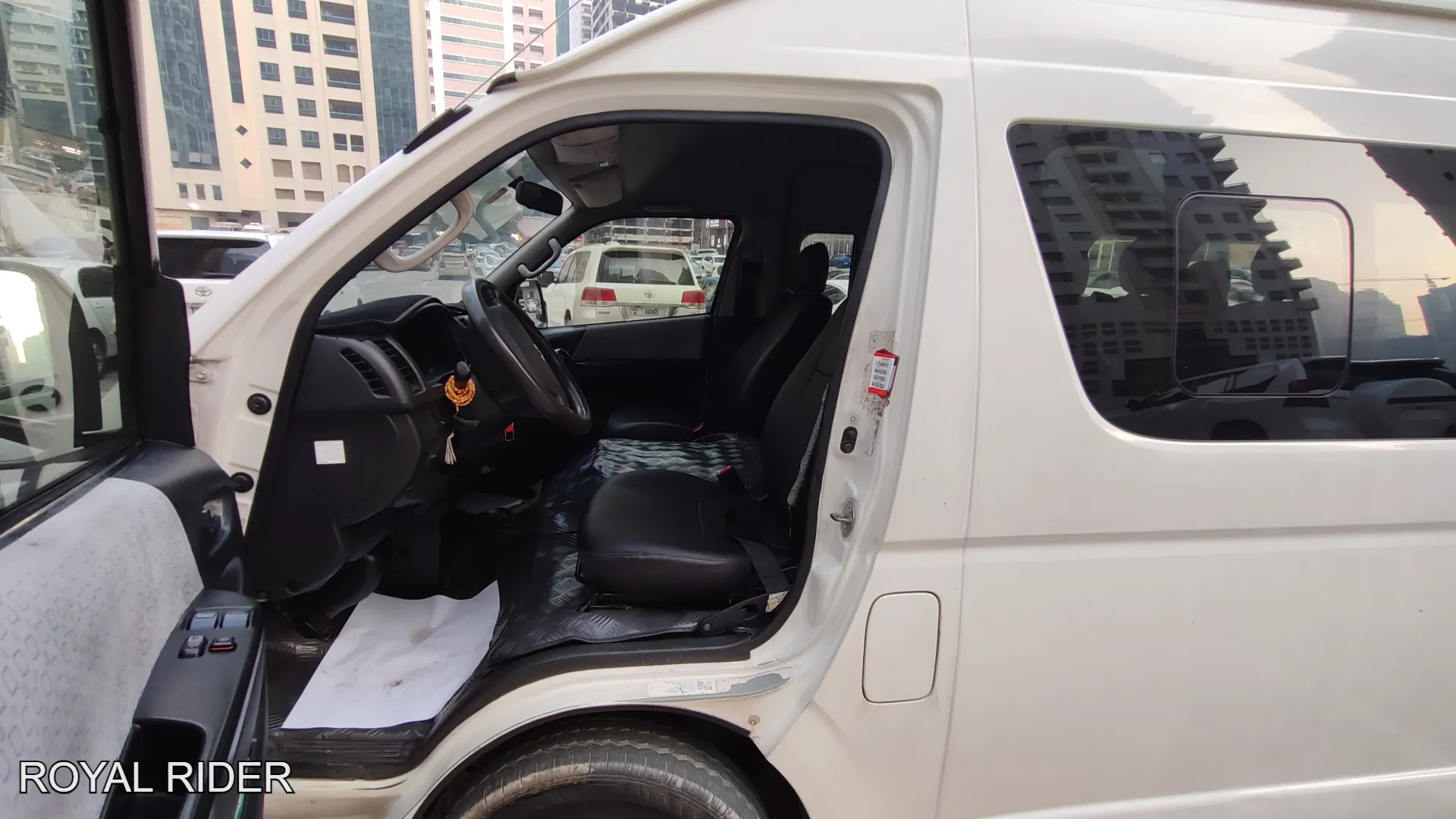 7 to 8 seater passenger vehicle rental Umm Al Quwain